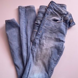 American Eagle Light Was Mid Rise Skinny Jeans